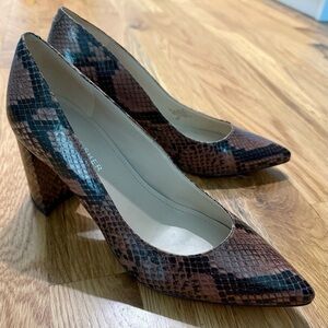 New Marc Fisher Claire Snakeskin Patterned Black & Brown Pumps Heels sz 6